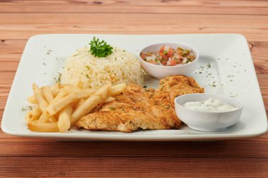 Geleneksel Latin Amerika yemek tabağı ahşap masa manzaralı