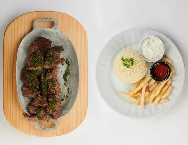 Dos Platos Con Carne Frita Patata Sobre Vista Aislada —  Fotos de Stock