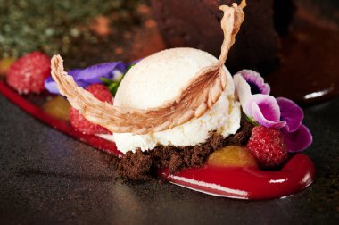 Gurme görünümlü dondurma kepçesi.