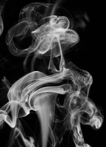 꼬불꼬불 연기가 — 스톡 사진