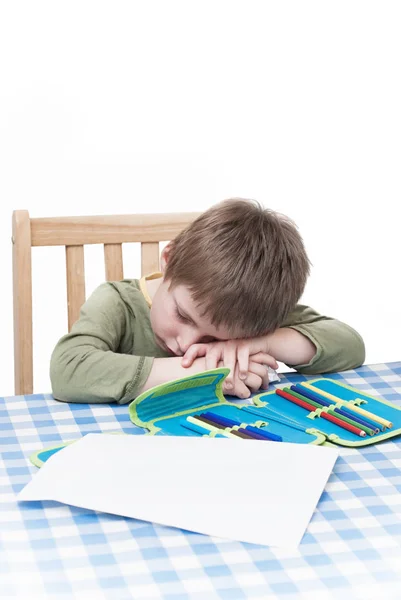 Niño Pequeño Cansado Luchando Con Las Tensiones Tarea Escrita — Foto de Stock