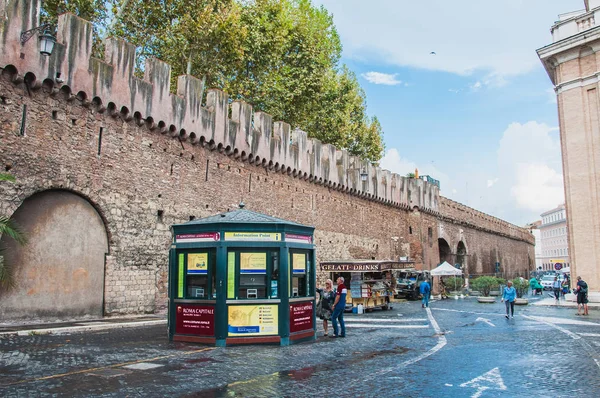 Mur Enceinte Sur Place Saint Pierre Rome Vatican Italie — Photo