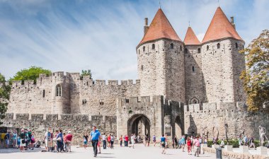 Fransa'da Carcassonne Ortaçağ Kenti Surları
