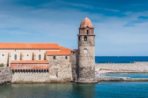 Kościół Matki Bożej aniołów w Collioure, Francja — Zdjęcie stockowe