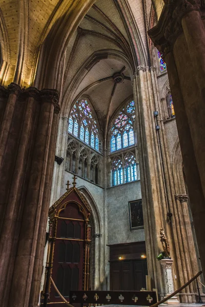 Catedral gótica de Sainte-Marie en el centro de Bayona en Francia —  Fotos de Stock