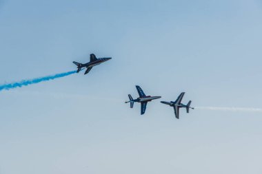 Fransız devriyesinin 9 alfabesinin gösterisi.