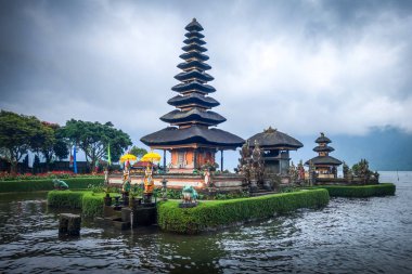 Endonezya, Bali 'deki Pura Ulun Danu Bratan tapınağı