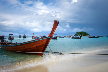 Sunrise beach paradise Koh Lipe, Tayland