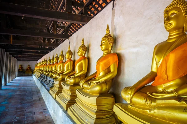 Estátuas Buda Ouro Wat Phutthaisawan Temple Ayutthaya Tailândia — Fotografia de Stock