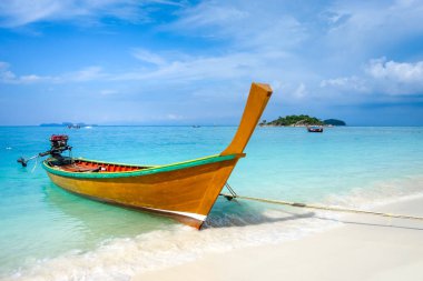 Koh Lipe, Tayland uzun kuyruk tekne