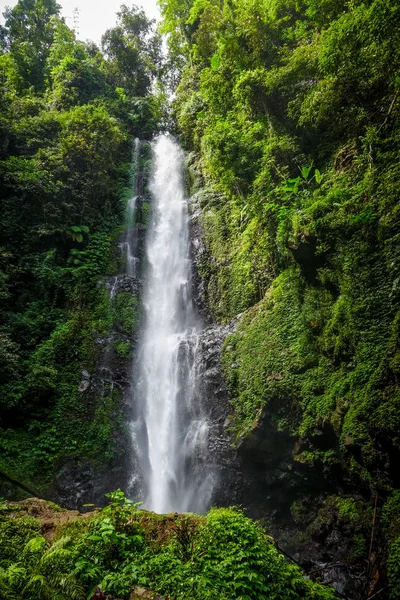 Cascata Melanting, Munduk, Bali, Indonesia — Foto Stock