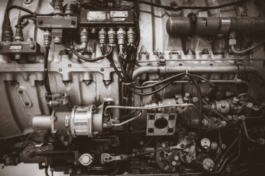 Eski eski uçak motoru. Siyah beyaz fotoğraf