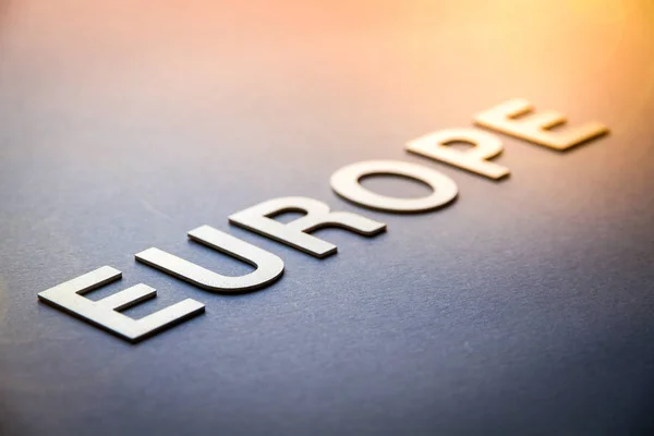 Palabra Europa escrita con letras blancas sólidas —  Fotos de Stock