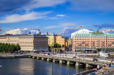 Stockholm / İsveç - 29 Temmuz 2017 - Gamla Stan şehir ve rıhtımı