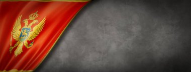 Karadağ bayrağı beton duvarda. Yatay panoramik pankart. 3B illüstrasyon