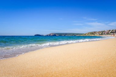 İtalya, Sardunya 'daki Torre Dei Corsari plajı
