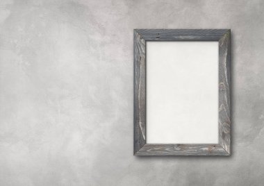 Beton bir duvarda asılı eski kırsal ahşap çerçeve. Yatay pankart. Boş model şablonu