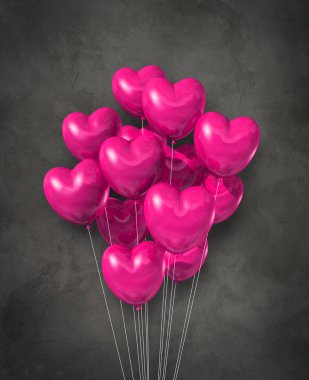 Pembe kalp şekilli balon grubu koyu beton arka planda. 3B illüstrasyon oluşturucu