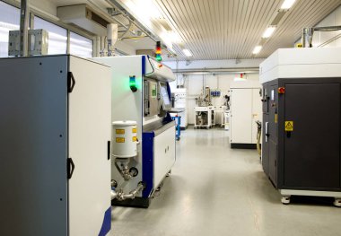 3D printerlere harcama maddeler - doğrudan metal lazer sinterleme (Dmls) toz metal bir yatağa ateş lazer kullanan bir katkı imalat tekniğidir metal.