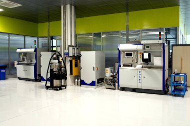 3D printerlere harcama maddeler - doğrudan metal lazer sinterleme (Dmls) toz metal bir yatağa ateş lazer kullanan bir katkı imalat tekniğidir metal.