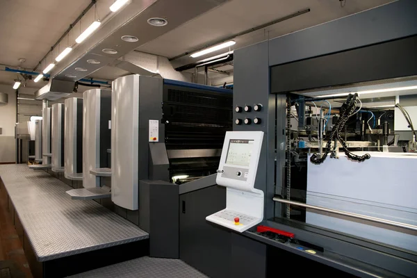 Pressedruck Offsetmaschine Drucktechnik Bei Der Das Eingefärbte Bild Von Einer — Stockfoto