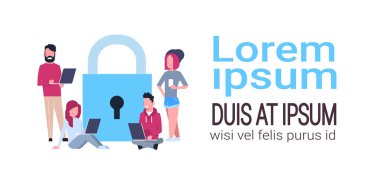 insanlar dizüstü asma kilit veri koruma gizlilik kavramı üzerinde. Gdpr. siber güvenlik ağ arka plan. kişisel bilgileri koruma. bağlantı kopya alanı ağ Internet technology