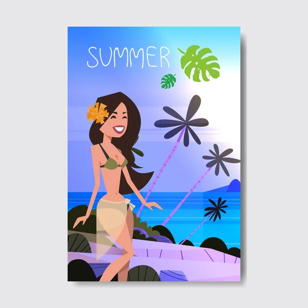 Sexig kvinna bära sarong natt tropisk strand sommar semester badge designmärke. Season Holidays bokstäver till logotyp mallar inbjudan hälsning kort utskrifter och affischer — Stock vektor