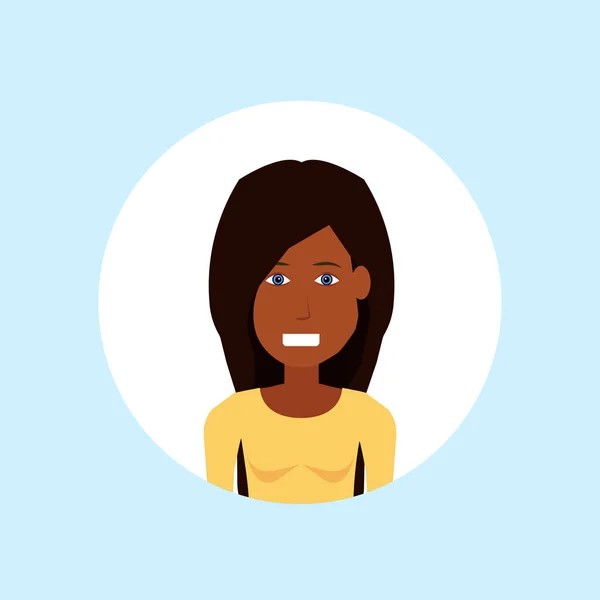 Mujer afroamericana cara feliz dama retrato sobre fondo azul, avatar femenino plana — Vector de stock