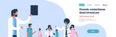 Grup Doktor stetoskop hastane iletişim farklı mix yarış tıbbi işçi mavi arka plan düz portre kopya alanı afiş