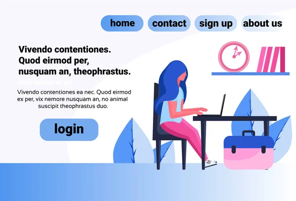 사무실 작업 환경 프로 파일 여성 만화 캐릭터 수평 복사 공간 플랫 앉아 노트북을 사용 하 여 여자 — 스톡 벡터
