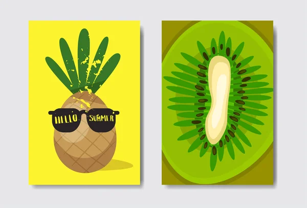 Set hallo sommer ananas kiwi badge isoliertes typografisches design label. Weihnachtsbuchstaben für Logo, Vorlagen, Einladung, Grußkarte, Drucke und Poster. — Stockvektor