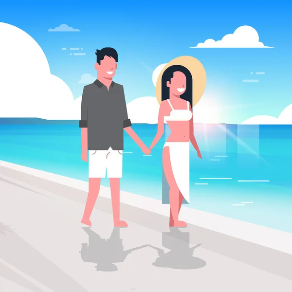 Пара мужчина женщина восход солнца пляж летние каникулы улыбаясь ходьба приморский океан квартира — стоковый вектор