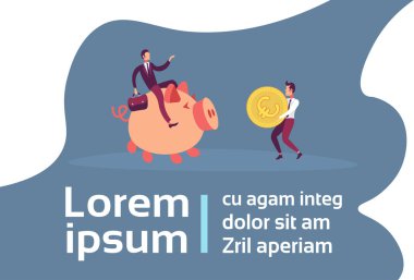 Euro para büyüme servet ekip çalışması kavramı çizgi film karakteri tam uzunlukta düz yatay kopya alanı taşıyan domuz sille oturan işadamı