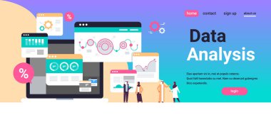 Arap iş adamları Diyagramı grafik Finans verileri analiz Arap takım birlikte çalışan beyin fırtınası kavramı düz yatay kopya alanı grafik