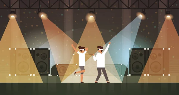 Dansarna par bär virtual reality-glasögon som dansar på scen med ljuseffekter disco studio musikutrustning multimedia talaren bakgrund platt horisontellt — Stock vektor