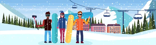 Wymieszać rasy biorąc selfie ski resort hotel domy budynki linowej snowy góry jodła drzewo krajobraz zima wakacje koncepcja tło płaskiej, poziomej w snowboardziści — Wektor stockowy