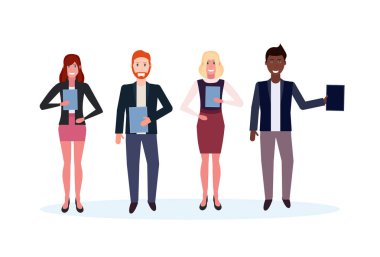 yarış iş adamları birlikte mutlu adam kadın ofis işçi erkek kadın karikatür karakter tam uzunlukta izole düz yatay ayakta tutan klasör mix