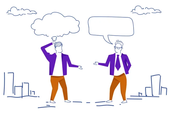 Deux hommes d'affaires parler chat bulle communication concept homme d'affaires croquis fond blanc doodle — Image vectorielle