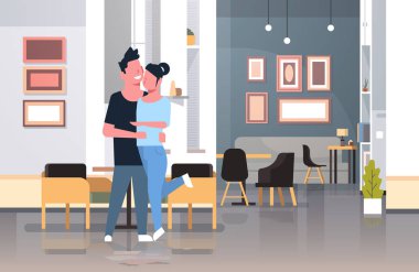 sevgi dolu çift kucaklayan ve adam kadın aşıklar birlikte birbirlerine modern café iç erkek kadın karakterleri tam uzunlukta düz yatay şirket zevk ayakta öpüşme
