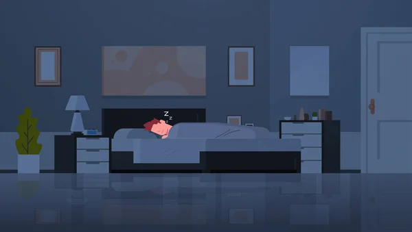 Homem dormindo na cama coberto com colcha cansado cara dormir à noite escuro quarto moderno apartamento interior masculino desenho animado personagem plana horizontal comprimento total —  Vetores de Stock