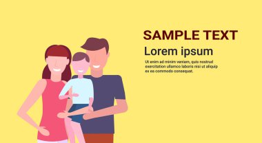 Genç aile birlikte portre sarı arka plan kopya alanı düz yatay çizgi film karakterleri duran küçük oğlu Anne baba ve çocuk çocuk tutan anne sevgi dolu