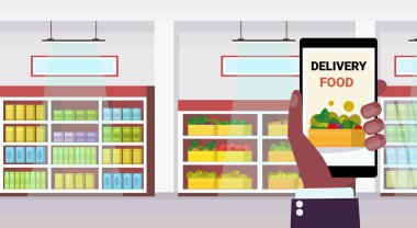 insan el smartphone teslim Gıda online mobil uygulama ekranı kavramı bakkal dükkanı iç düz yatay sipariş tutarak