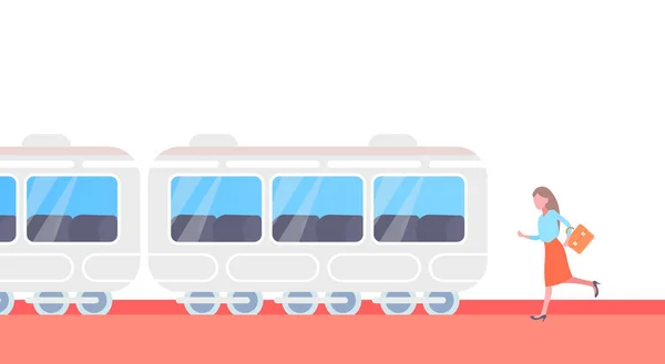 Mujer de negocios corriendo para coger el tren metro de la ciudad transporte público tranvía subterráneo prisa hasta tarde concepto personaje de dibujos animados femeninos longitud completa horizontal — Vector de stock