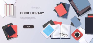 İşyeri Resepsiyon ders kitapları e-kitap en iyi açı görünümü kitap kütüphane eğitim kavramı tam kopyaya alan yatay öğrenme