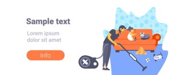 babası küçük kız ile birlikte vakit kanepe ailesi hakkında kedi temizlik kavramı oturma odası tam uzunlukta yatay kopya alanı oynama sırasında elektrik süpürgesi ile Zemin Temizleme