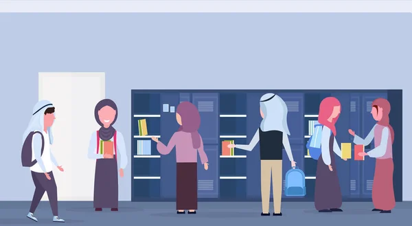 Grupo de alunos árabes levando livros fora de armários alunos muçulmanos no hijab corredor da escola moderna conceito de educação interior horizontal de comprimento total plana — Vetor de Stock