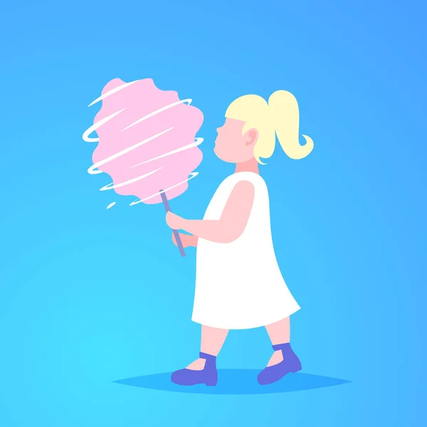 Petite fille manger rose bonbons-fil dentaire mignon enfant promenade ville parc avoir amusant femelle dessin animé personnage pleine longueur bleu fond plat — Image vectorielle