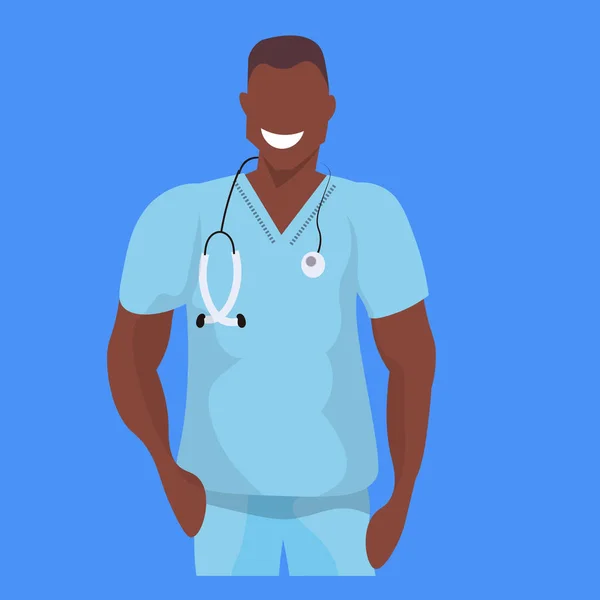 Afrikaanse mannelijke arts met de stethoscoop man medische kliniek werknemer in uniforme professionele bezetting concept cartoon karakter portret blauwe achtergrond plat — Stockvector