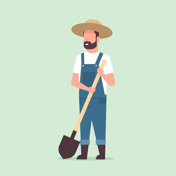 Jardineiro exploração pá país homem trabalhando no jardim jardinagem eco conceito de agricultura comprimento total — Vetor de Stock