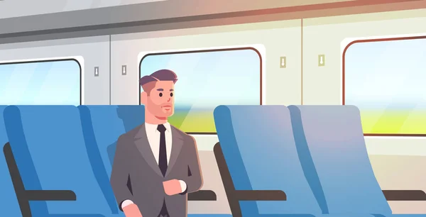 Üzletember utazik vonattal utas férfi öltönyt ül a kényelmes székre üzleti út során utazás hosszú rövid távú tömegközlekedési koncepció lakás portré vízszintes — Stock Vector